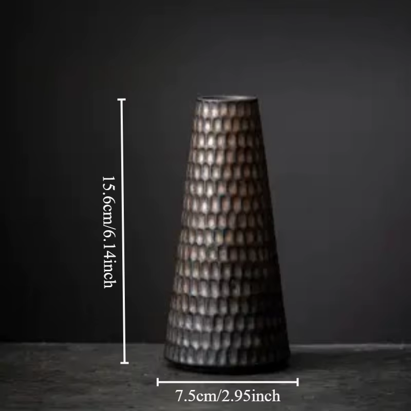 Vase en céramique vintage doré pour la décoration intérieure