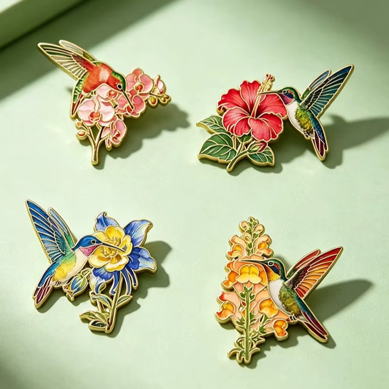 Nouvelle Arrivée Broche Florale Colibri Vintage, Épingles et Badges Métalliques Oiseau Fleur pour Décoration DIY Vêtements, Sacs, Chapeaux, Écharpes, T-shirts, Jeans
