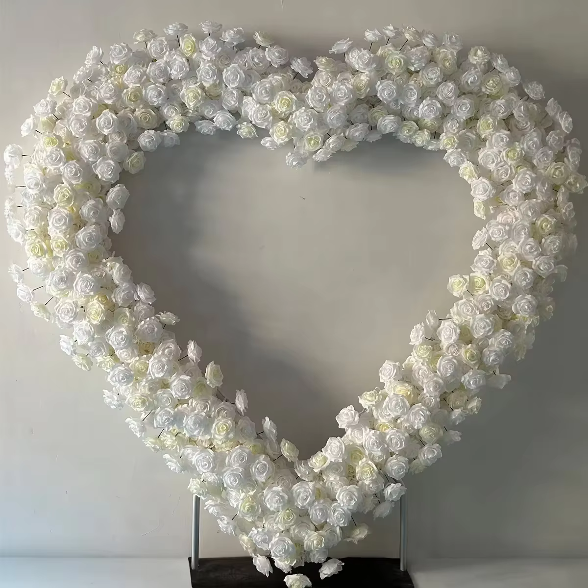 Arc de roses et d'hortensia 5D en forme de cœur