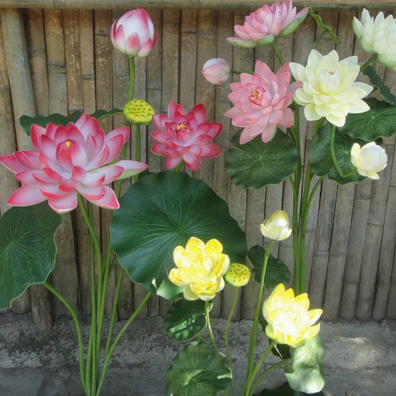 Fleurs artificielles, faux lotus