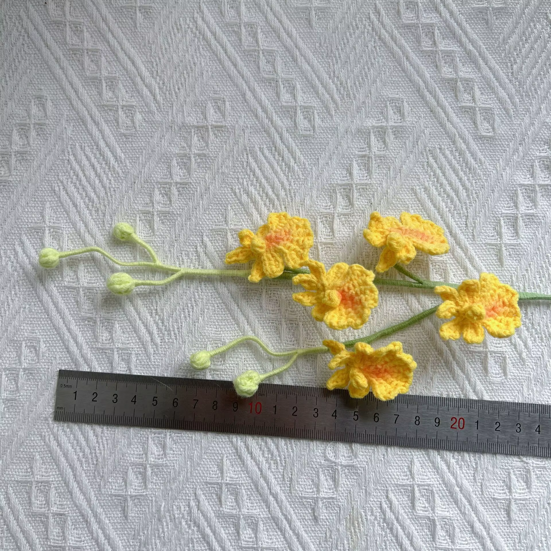 Orchidée dansante en crochet