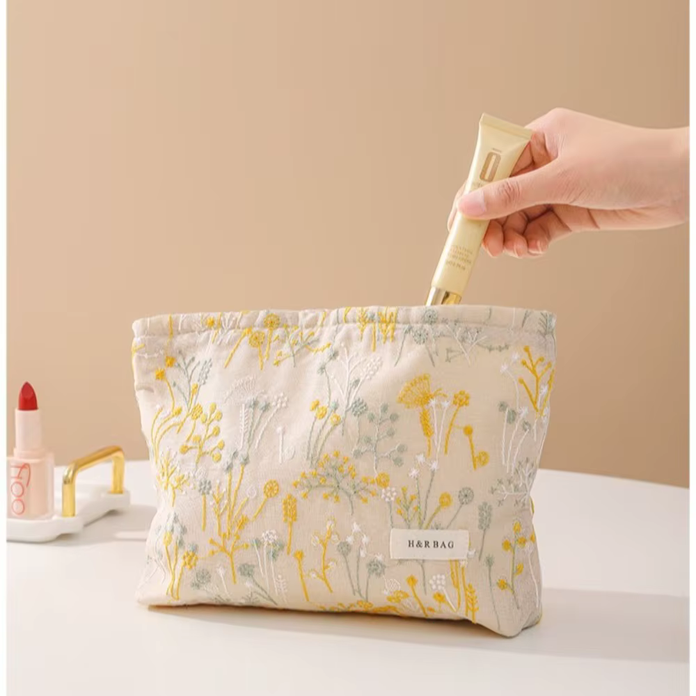 Nouveau sac cosmétique coréen de broderie florale