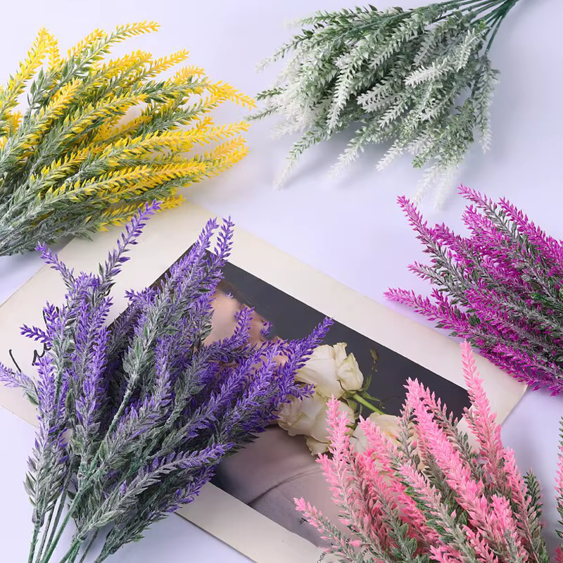 Fleurs artificielles flocées