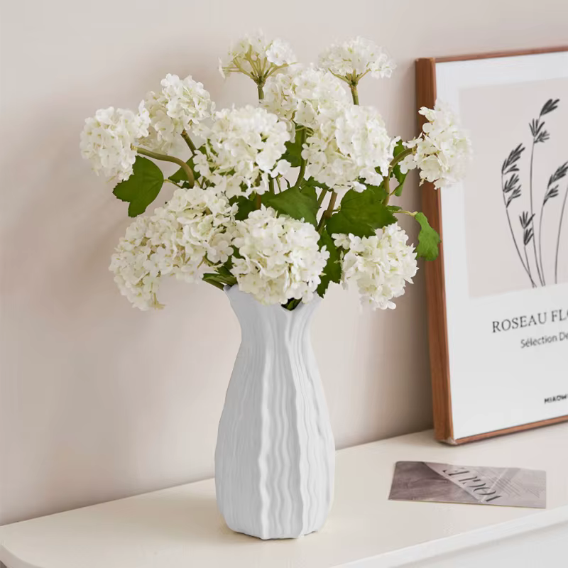 Vases en plastique style crème pour plantes et fleurs