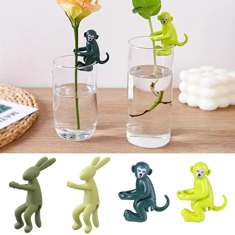 Piquets de plantes lapin singe mignon