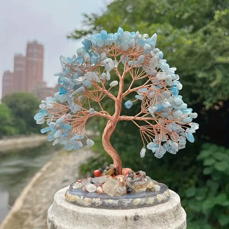 Arbre d'argent aigue-marine en pierre brute de cristal
