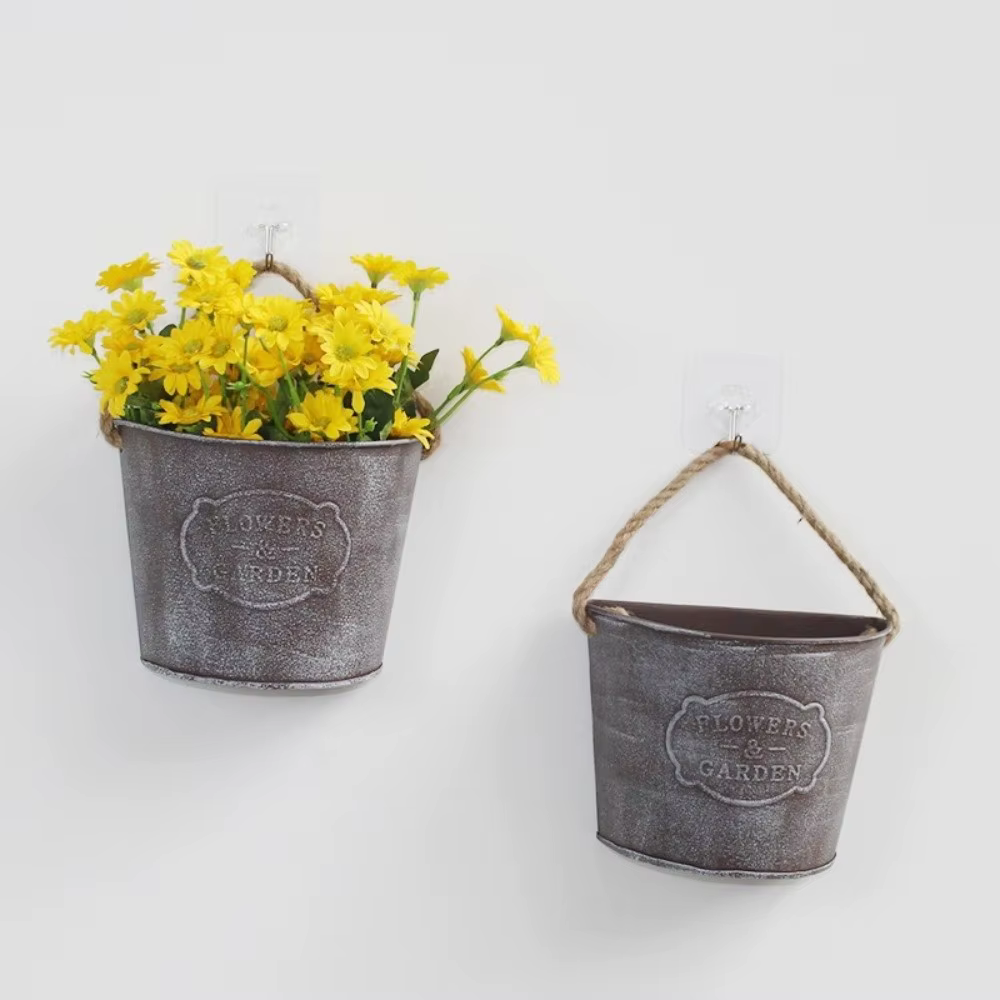 Pot de fleurs suspendu vintage pratique