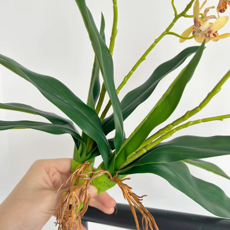 Orchidées artificielles au toucher réel