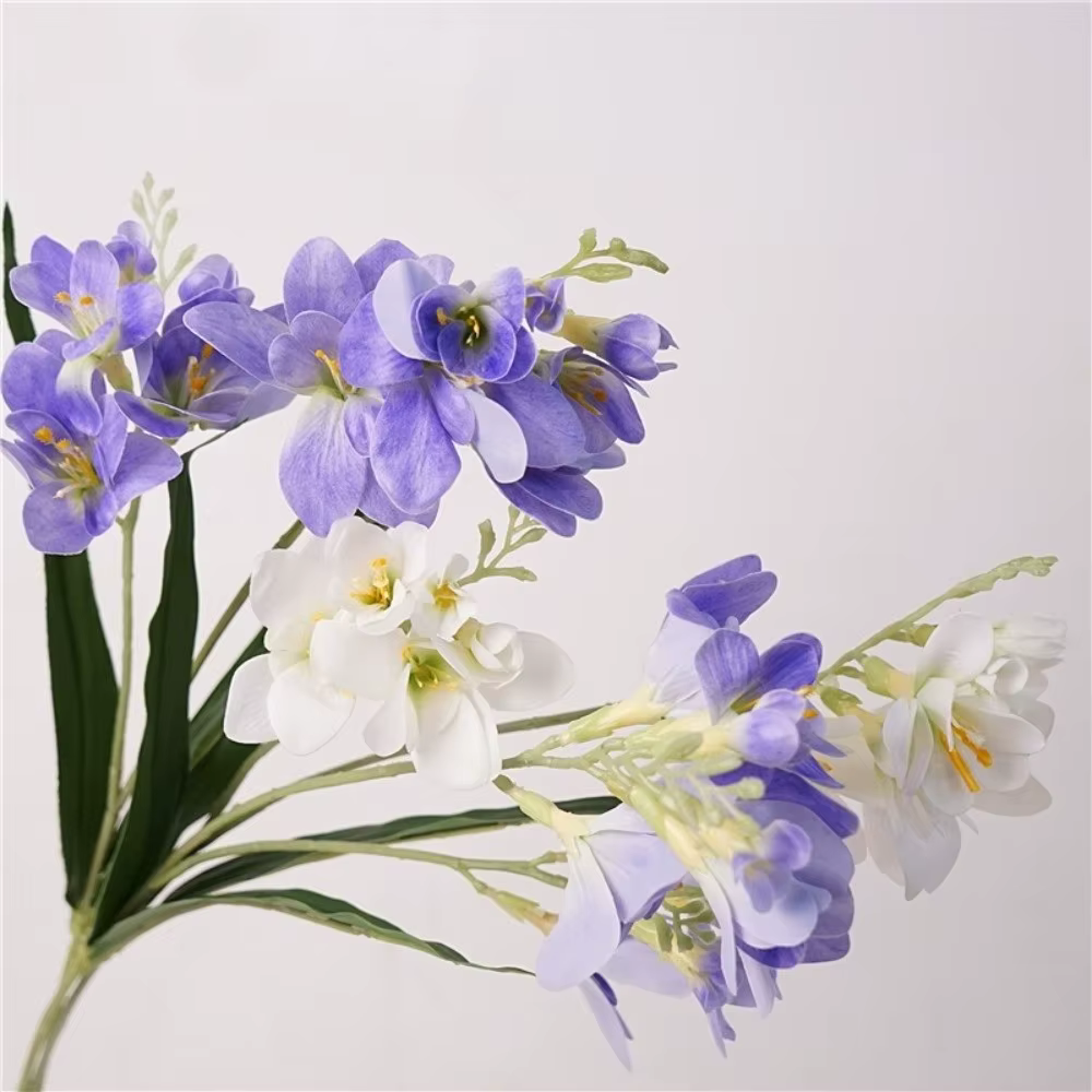 Fleur d'orchidée artificielle réaliste en vanille