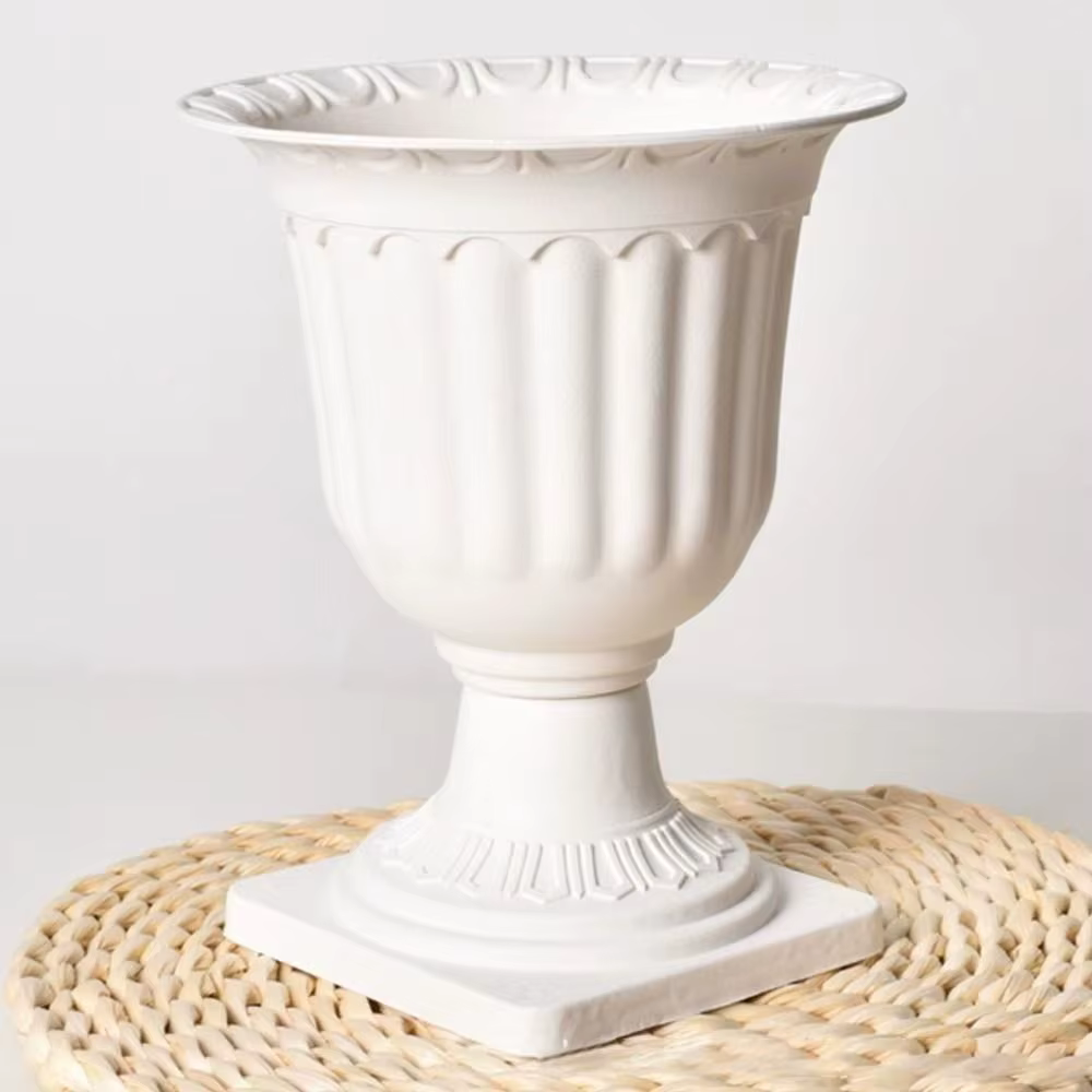 Mini pot de fleurs sur pied