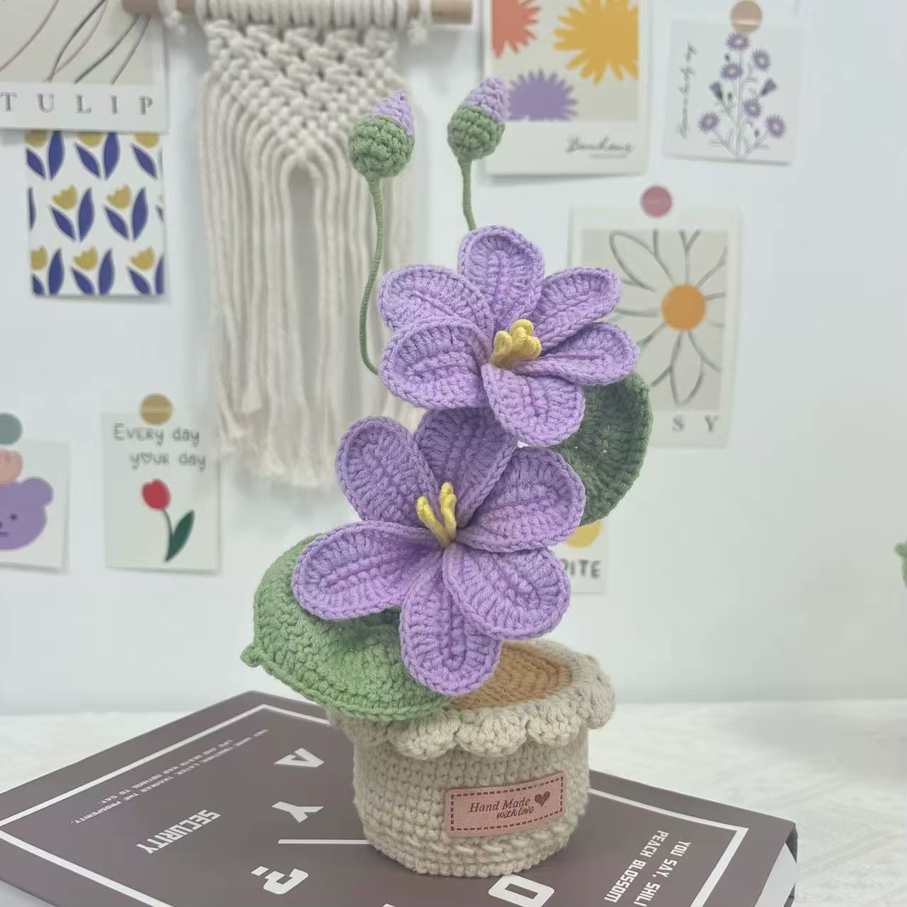 Pot de fleurs tissé à la main