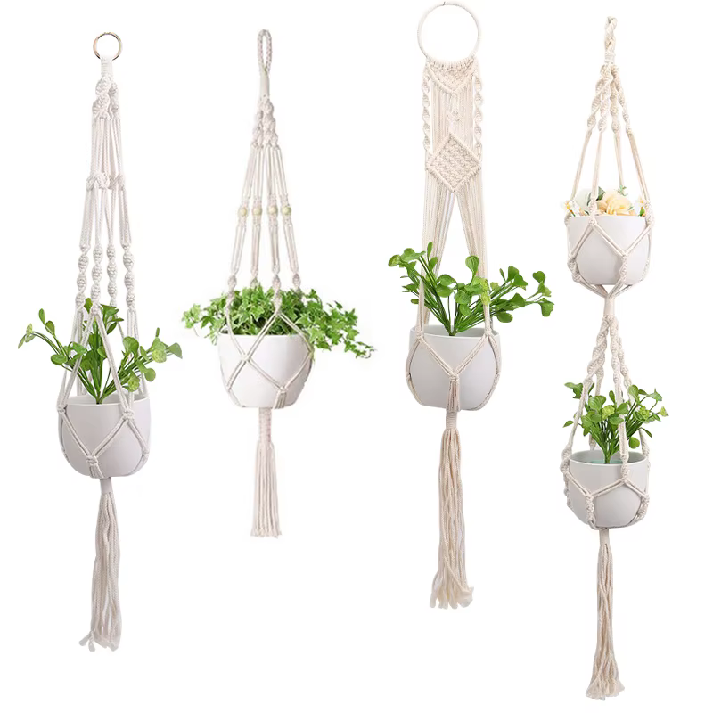 Panier suspendu de plantes en macramé fait à la main