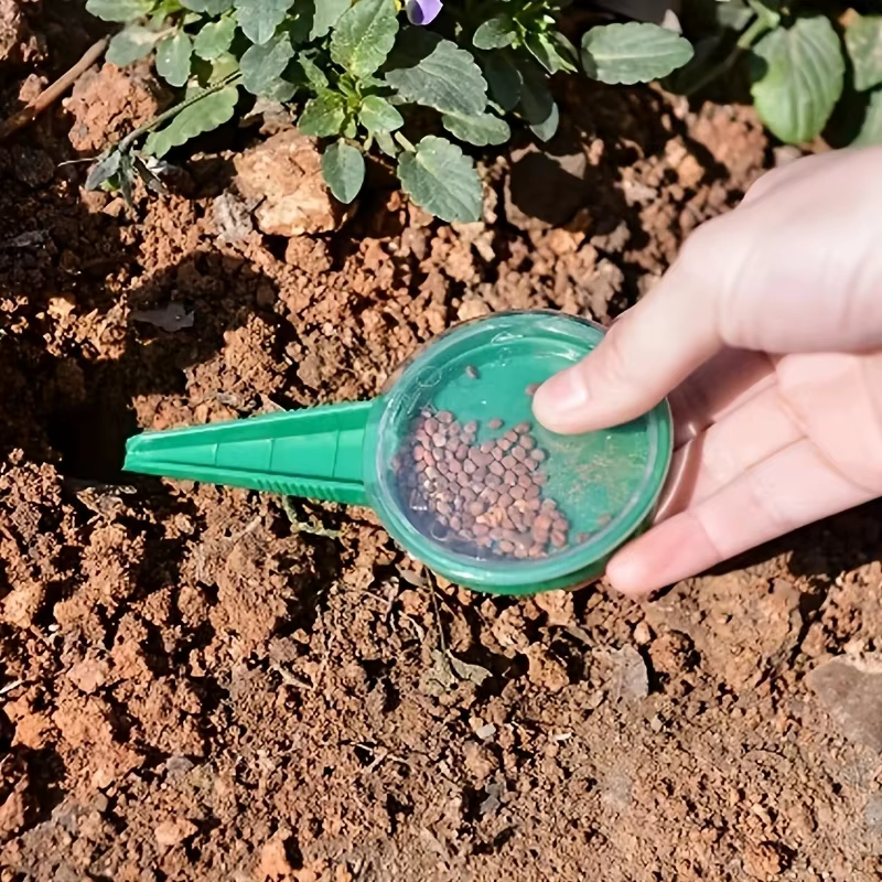 Sower de graines de plantes