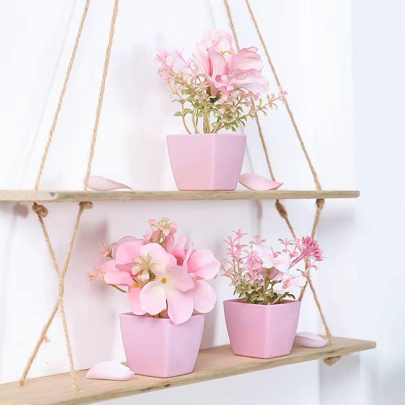 Plante en pot de fleurs artificielles