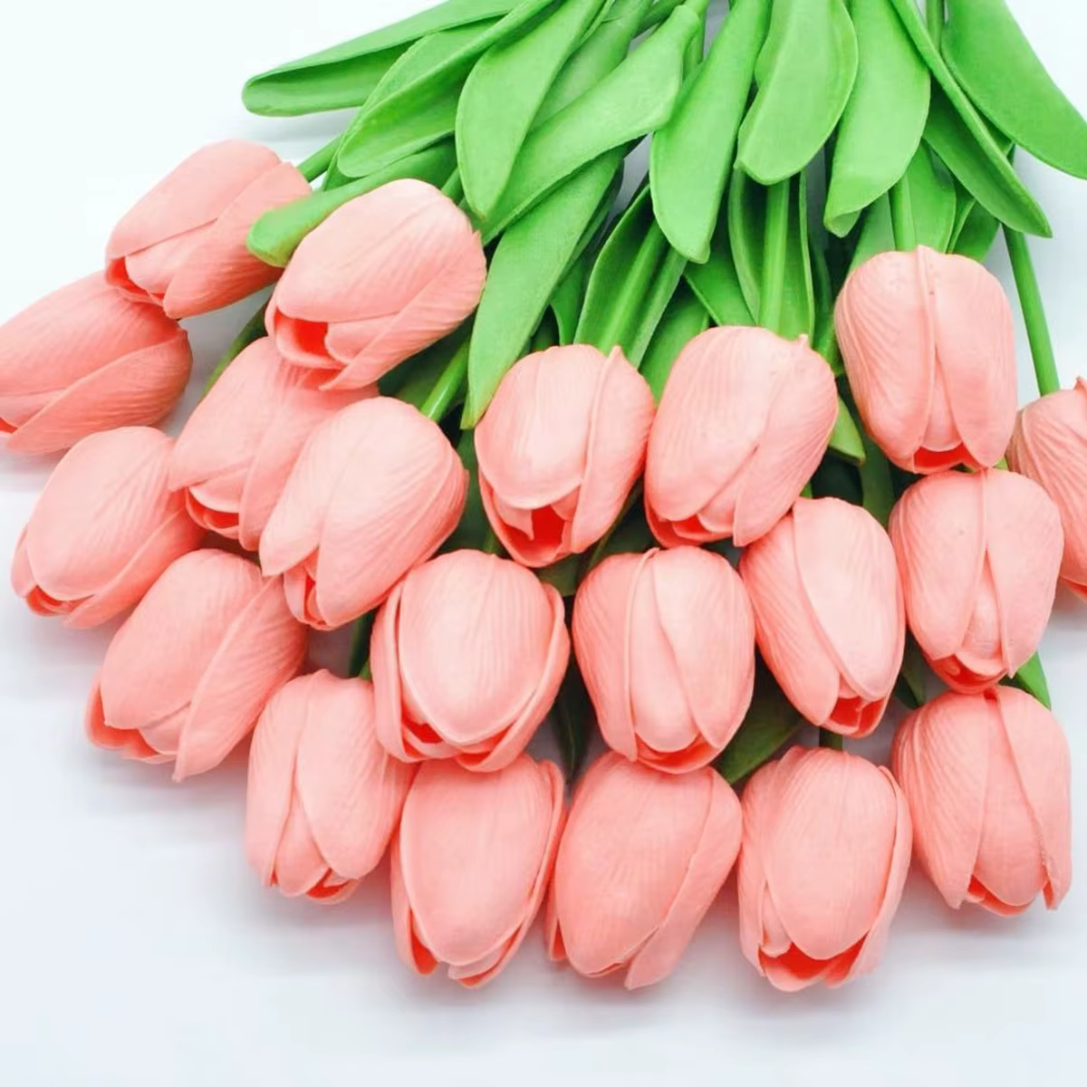 Fleurs de tulipes artificielles réalistes au toucher
