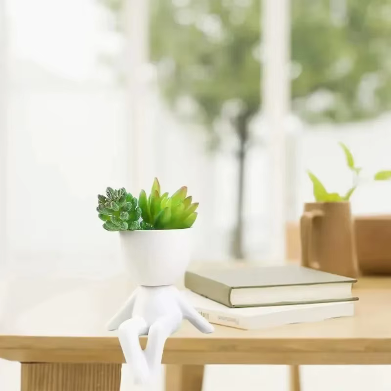 Pots de fleurs et jardinières de balcon en céramique blanche