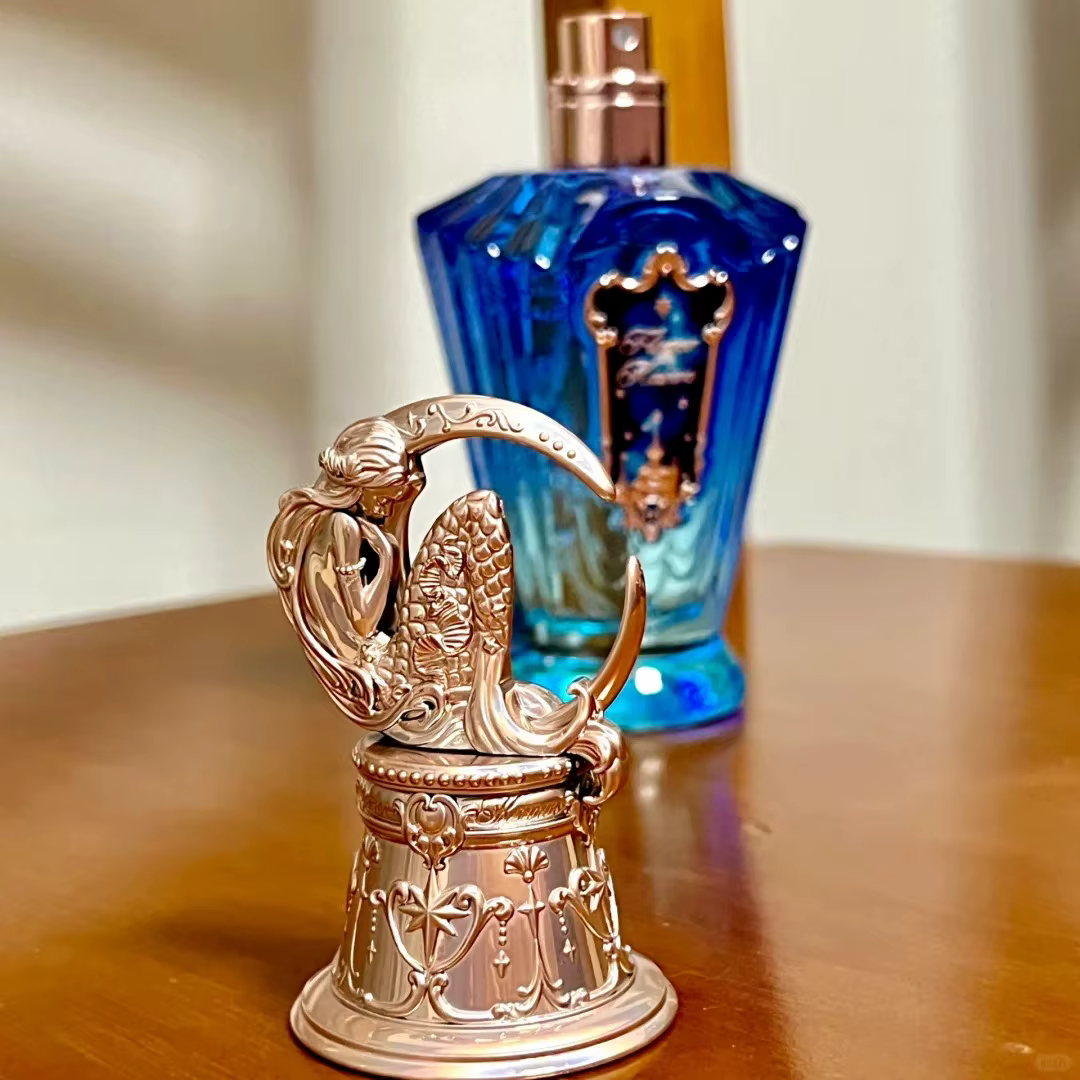 Flower Knows Moonlight Mermaid Perfume Parfum Floral Boisé Rêveur Pour Femme Fragrance Longue Tenue Eau De Parfum Luxe Flacon En Verre Dégradé Cadeau Beauté Esthétique