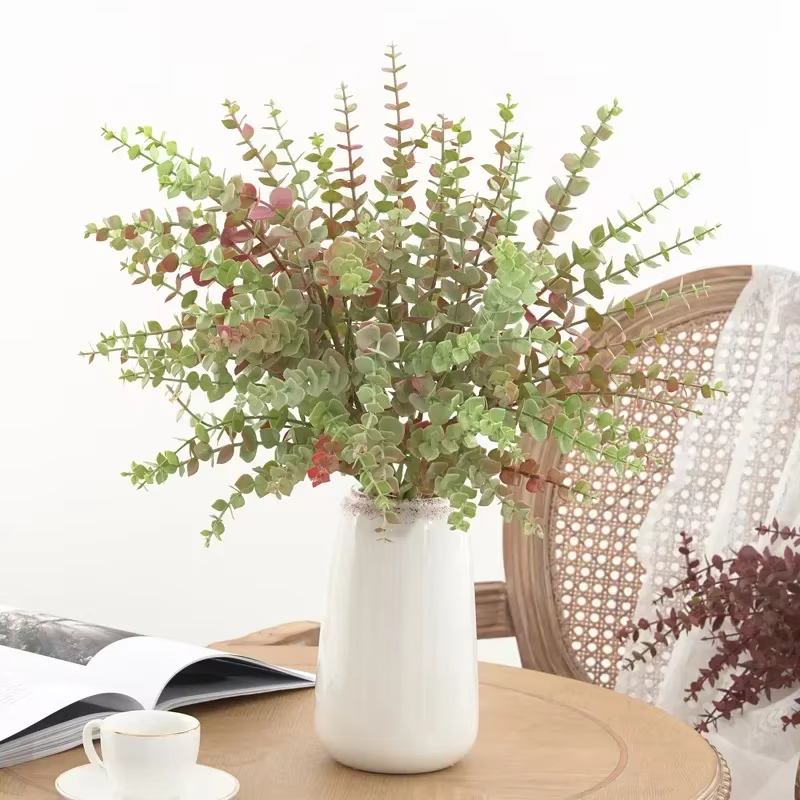 Plantes vertes artificielles en plastique