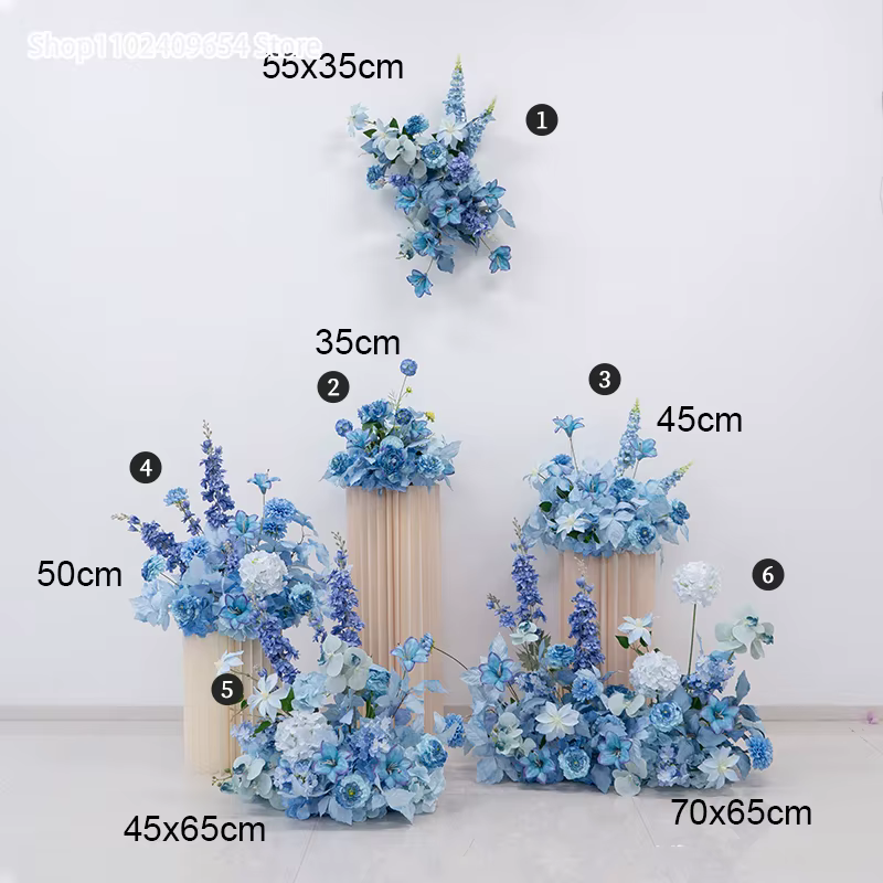 Fleurs artificielles bleues suspendues