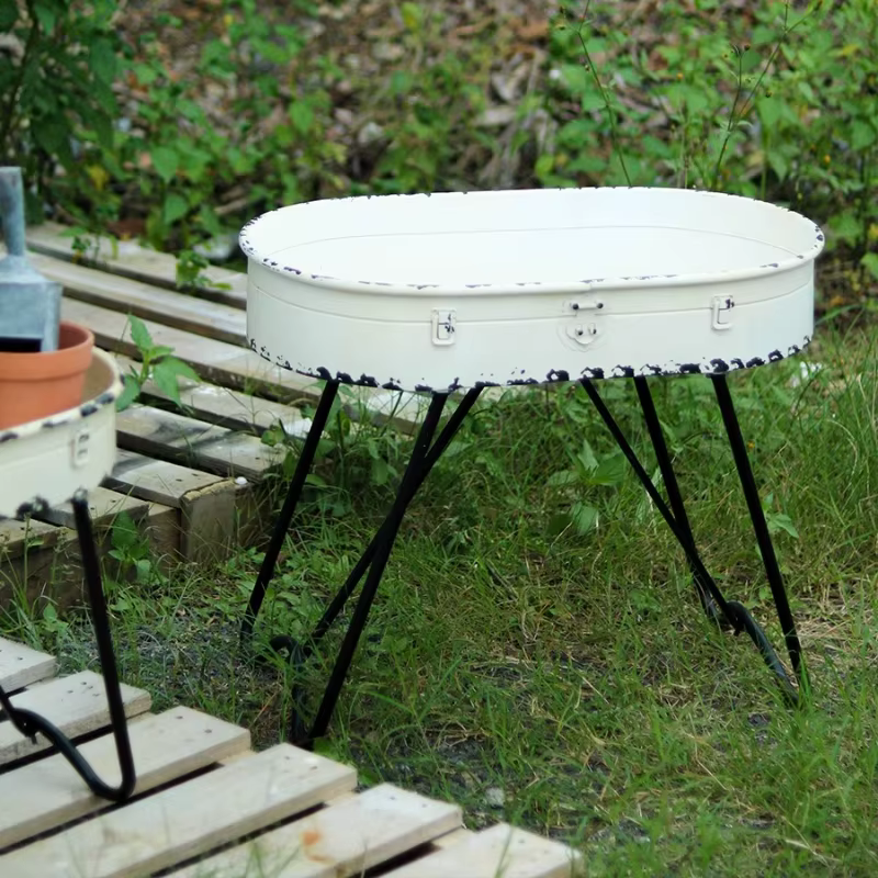Support de fleurs en fer Vintage