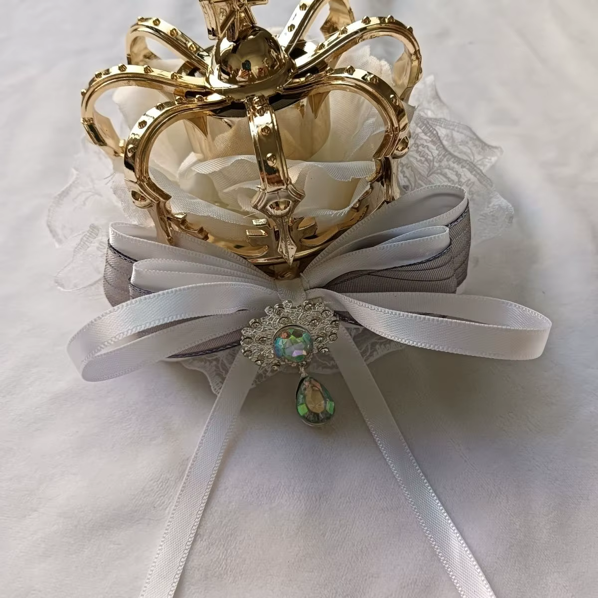 Couronne de fleurs de roses croisées pour filles