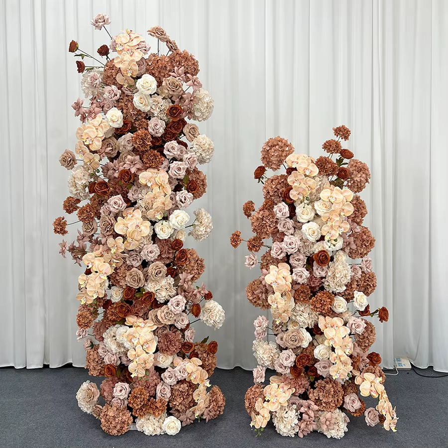 Décoration florale d'automne marron pour arche en panneau KT