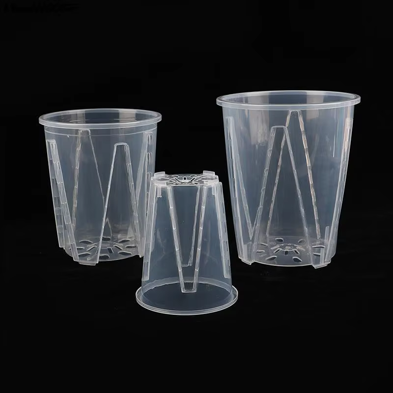 Pot de plante en plastique transparent