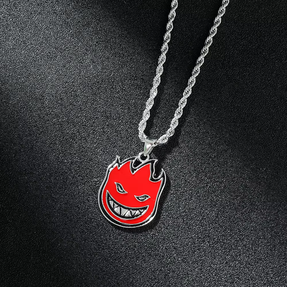 Collier Flamme Tendance Hip-Hop Style Urbain Européen et Américain, Bijou Accessoire pour Femmes et Hommes
