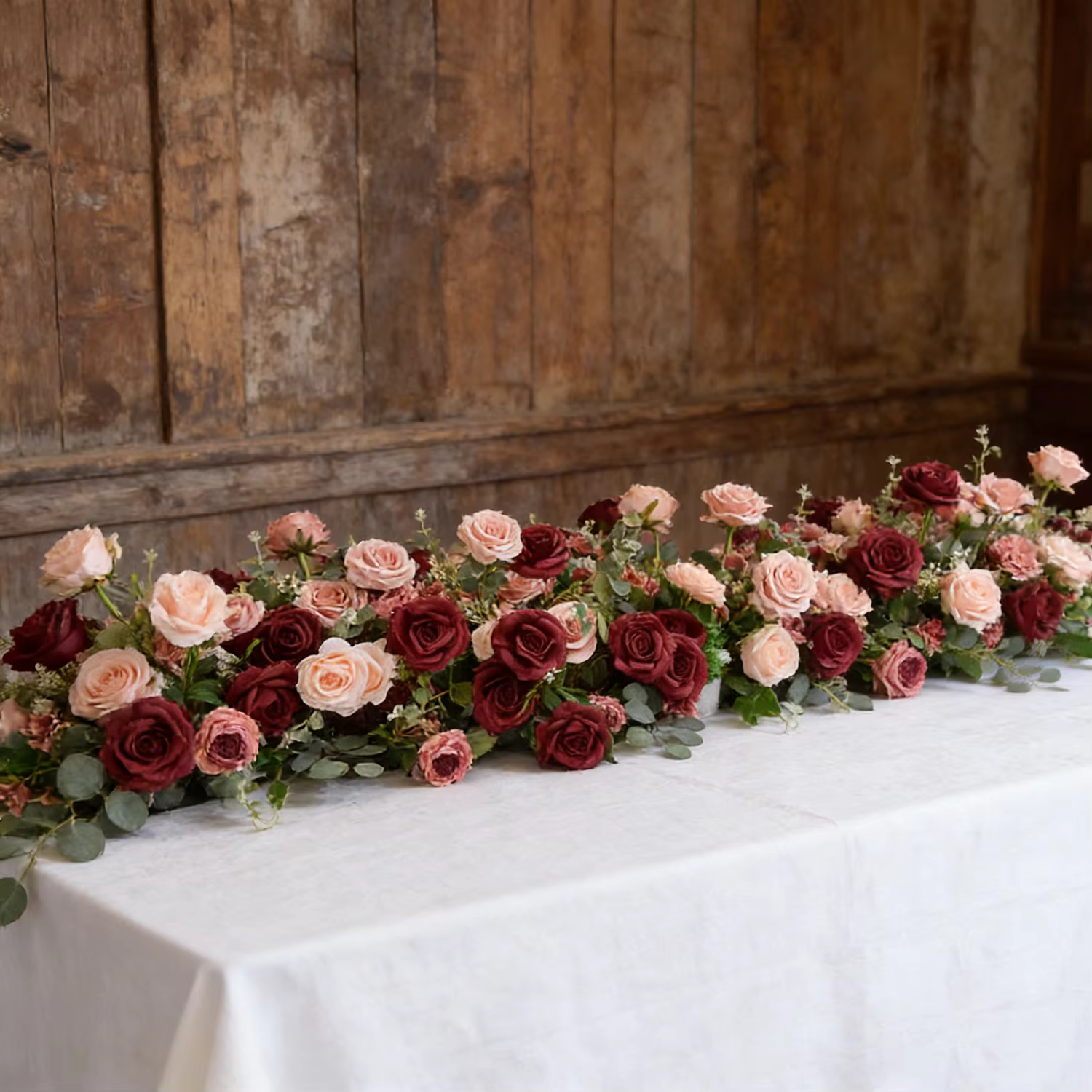 Uflower rouge Rose vert feuille fleurs artificielles rangée Arrangement Table de mariage Center fleur boule événement fête toile de fond décor accessoires