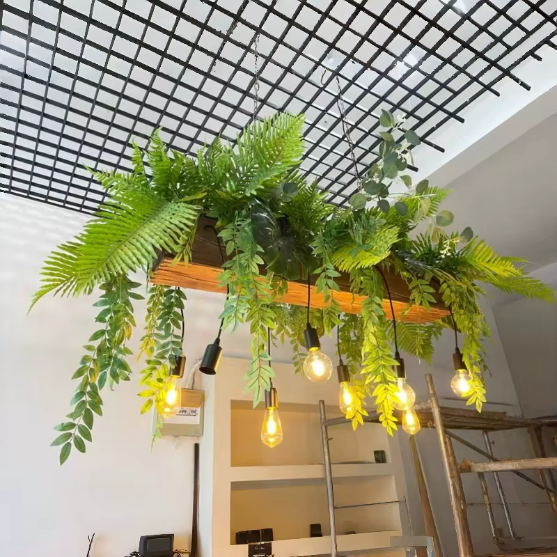 Luminaire suspendu en forme de plante verte
