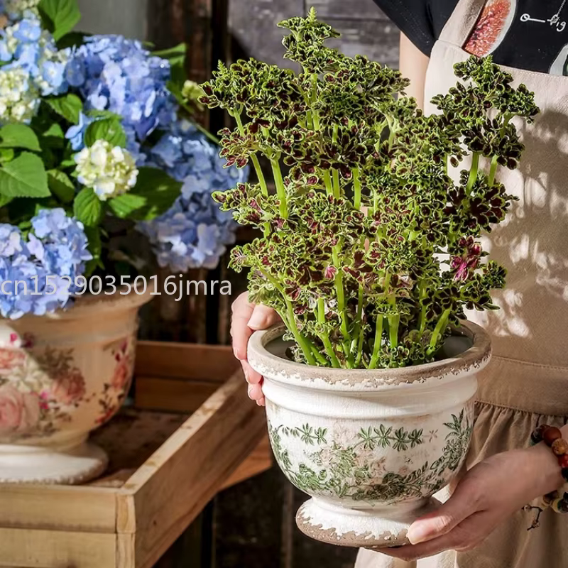 Pot de fleurs en céramique