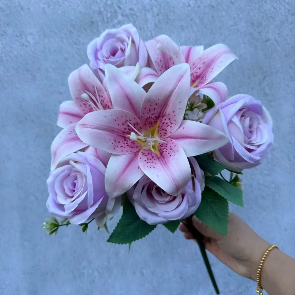 Bouquet de Couleurs Printanières : 9 Tiges de Roses et de Lys Mixtes avec des Roses - Fleurs Fraîches Coupées pour la Décoration de la Maison, Mariage, Anniversaire, Cadeau - G