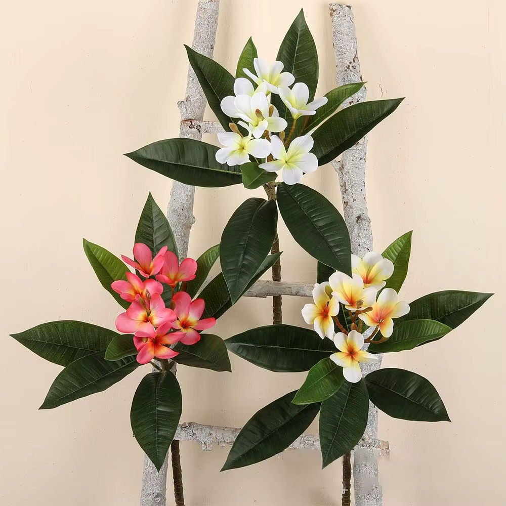 Fleurs de Plumeria artificielles au toucher réel