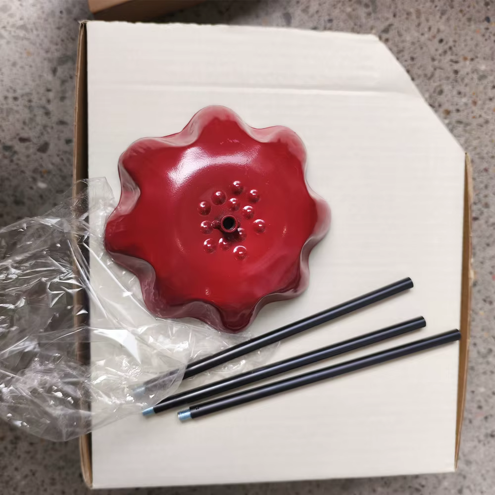 Piquet de jardin en métal artisanal en forme de fleur
