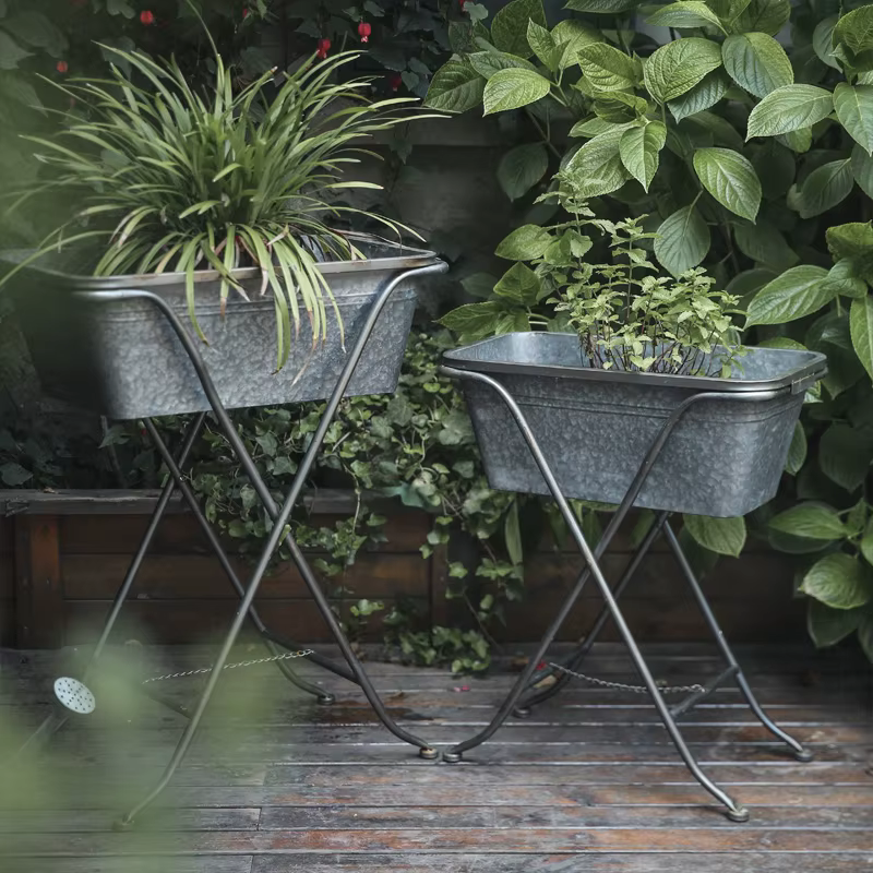 Support de plante de salon nordique