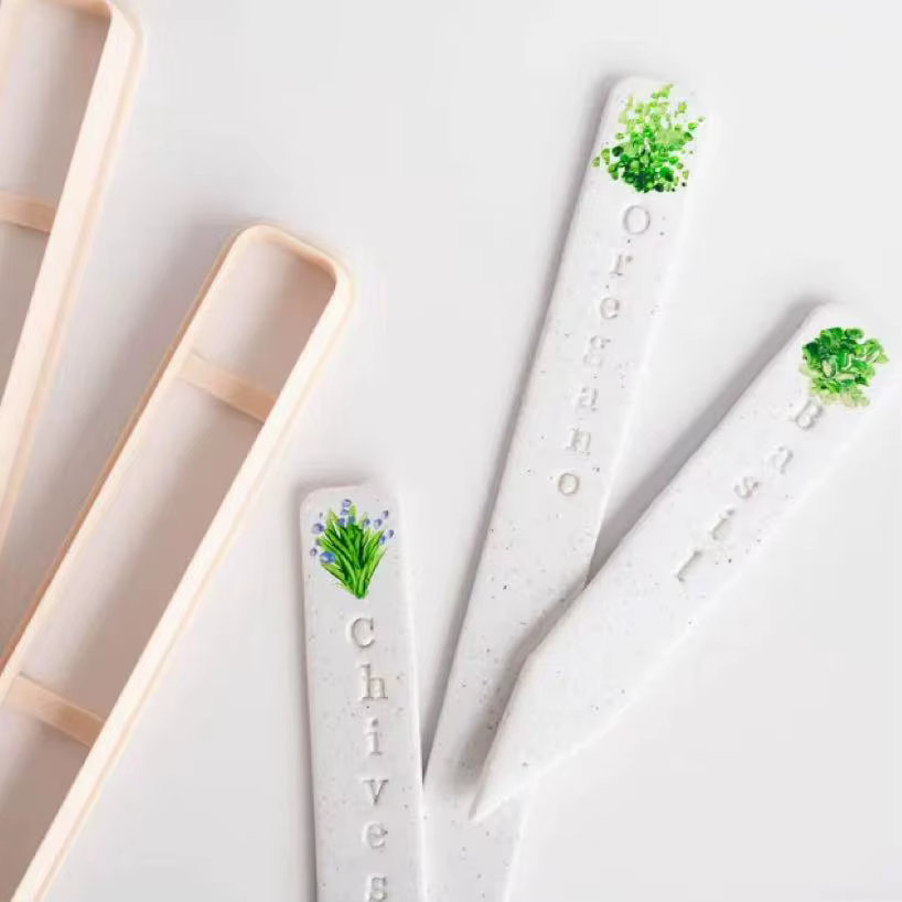 Cutter pour étiquettes de plantes
