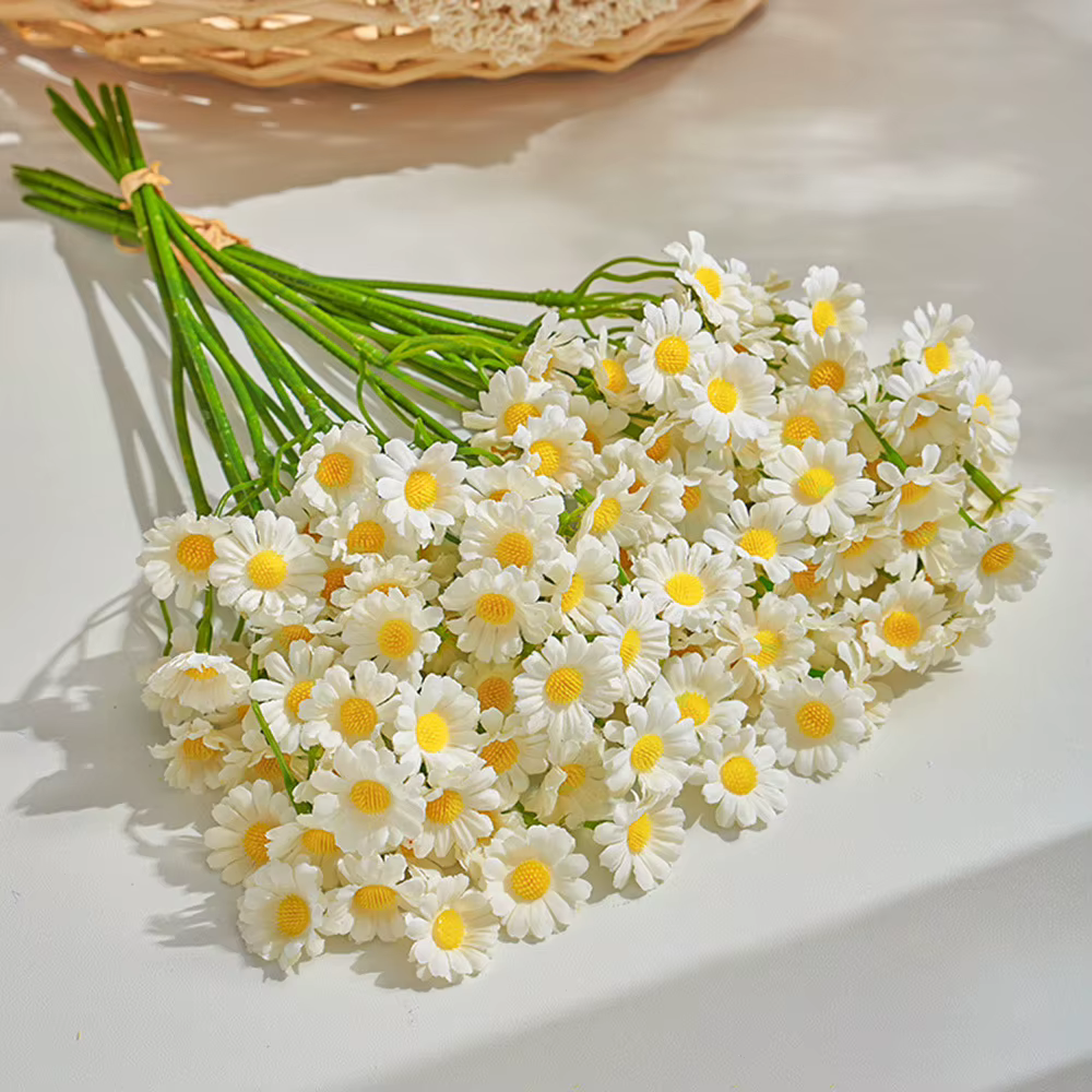 Petite fleur artificielle en soie