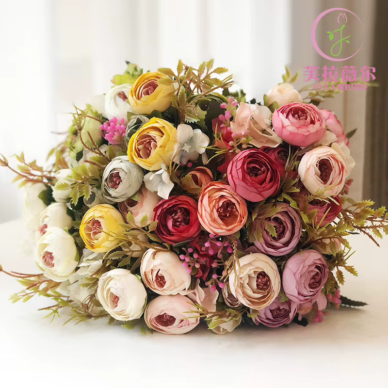 Roses de thé artificielles en soie