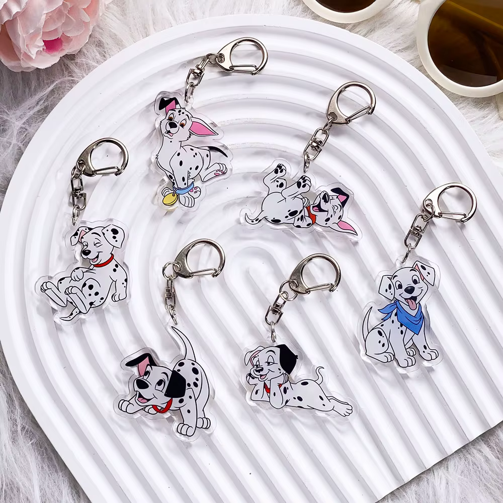 Porte-clés en acrylique Disney 101 Dalmatians, 1/12 pièces, breloques pour sac, accessoires mignons pour sac à dos, porte-clés amusant, cadeaux pour fans et amis