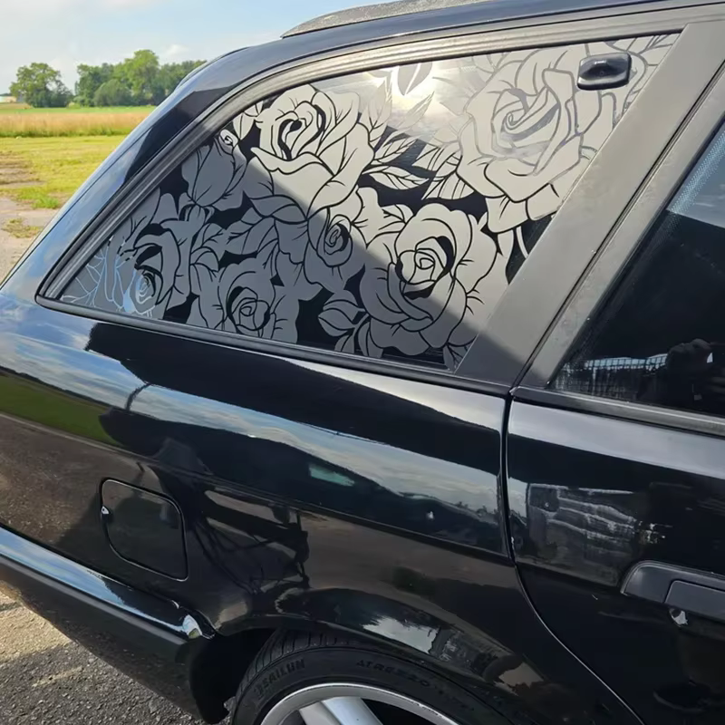 Autocollant de voiture en forme de fleur de rose, une paire, décoration de fenêtre arrière, accessoires extérieurs universels pour tous les véhicules, autocollant en vinyle imperméable