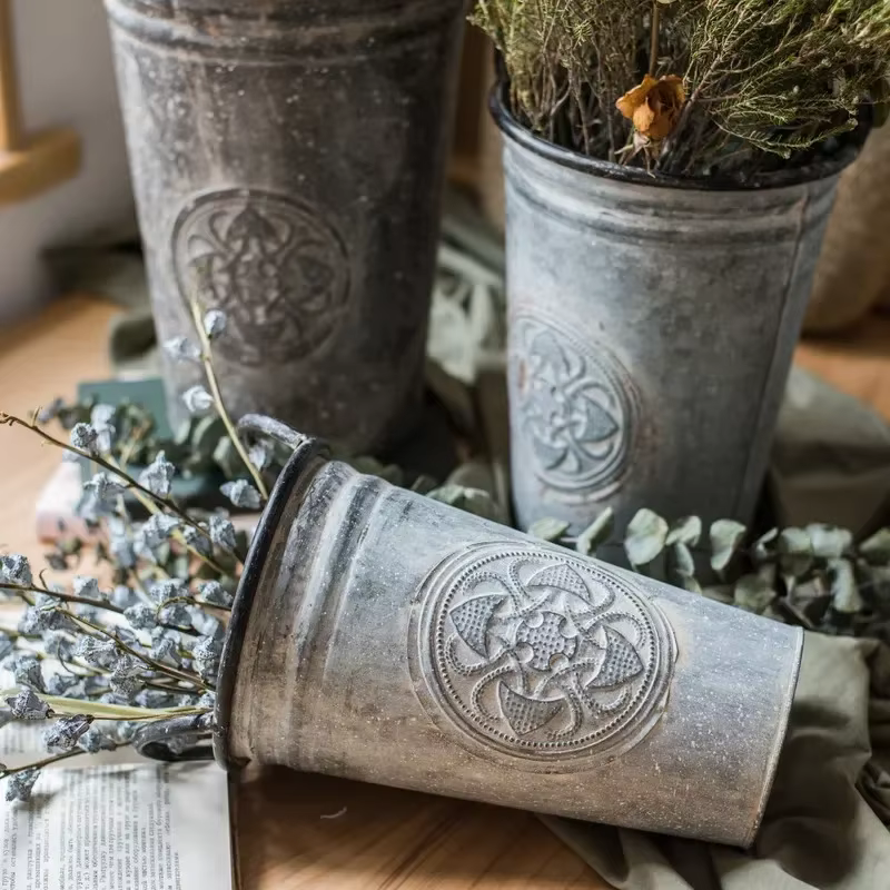 Vase à fleurs en peau de fer flocon de neige