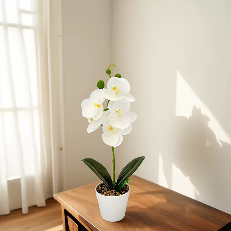 Plante en pot d'orchidée artificielle