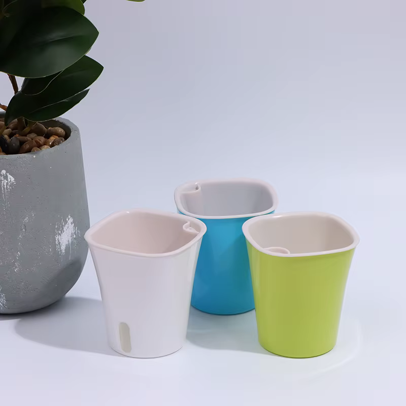 Pot d'Arrosage existent pour Plantes de Fleurs, Irrigation, user inage
