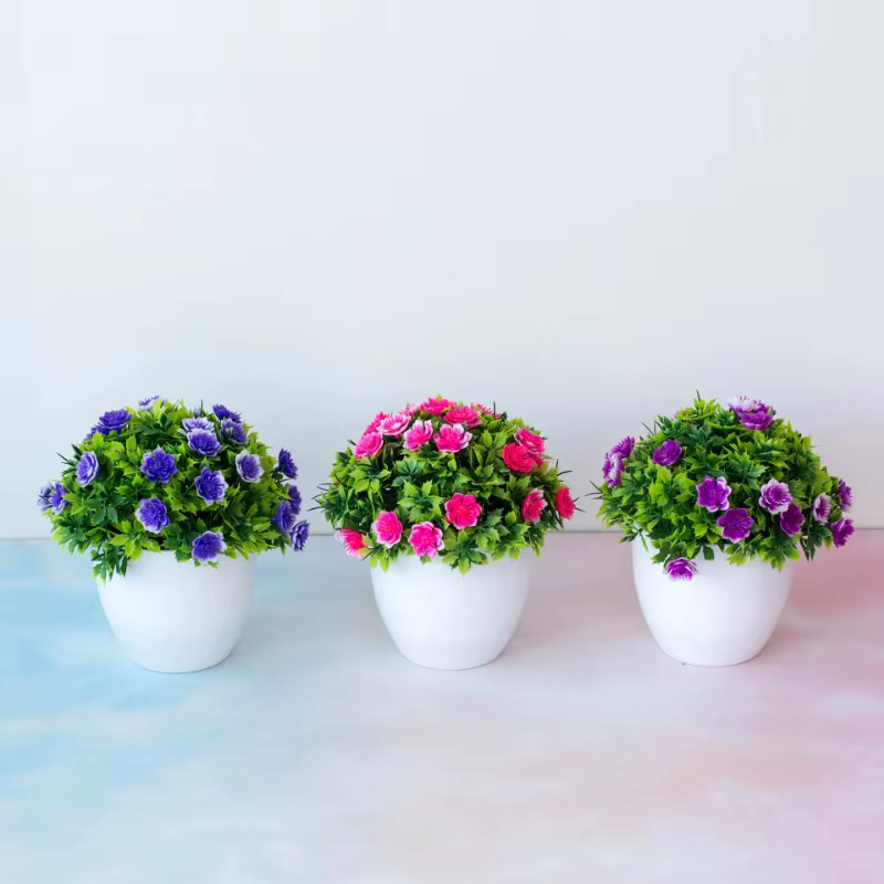 Plante artificielle en pot