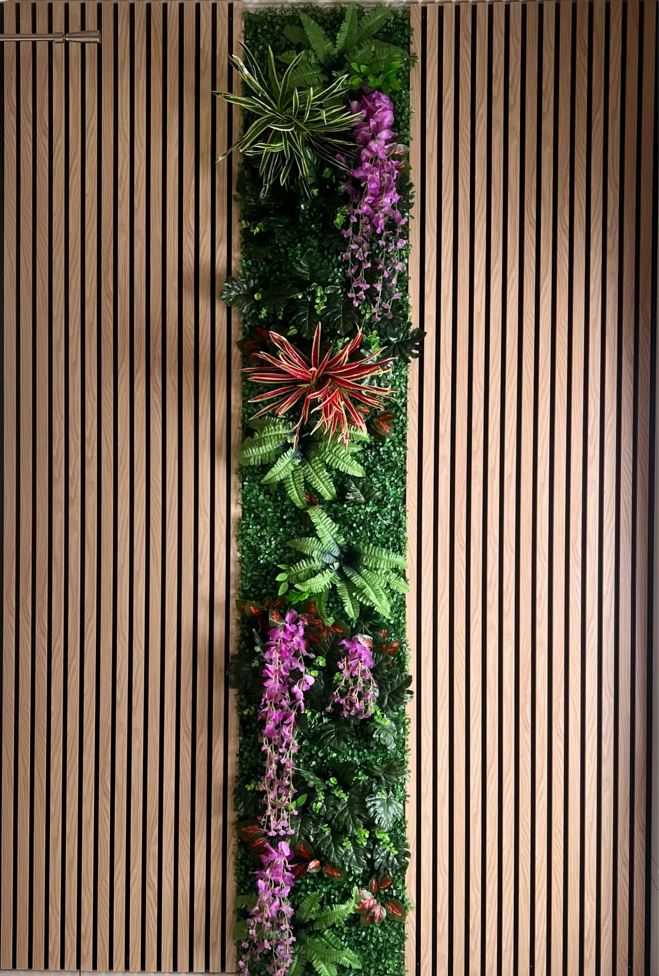 Décoration murale de fond de plante verte artificielle