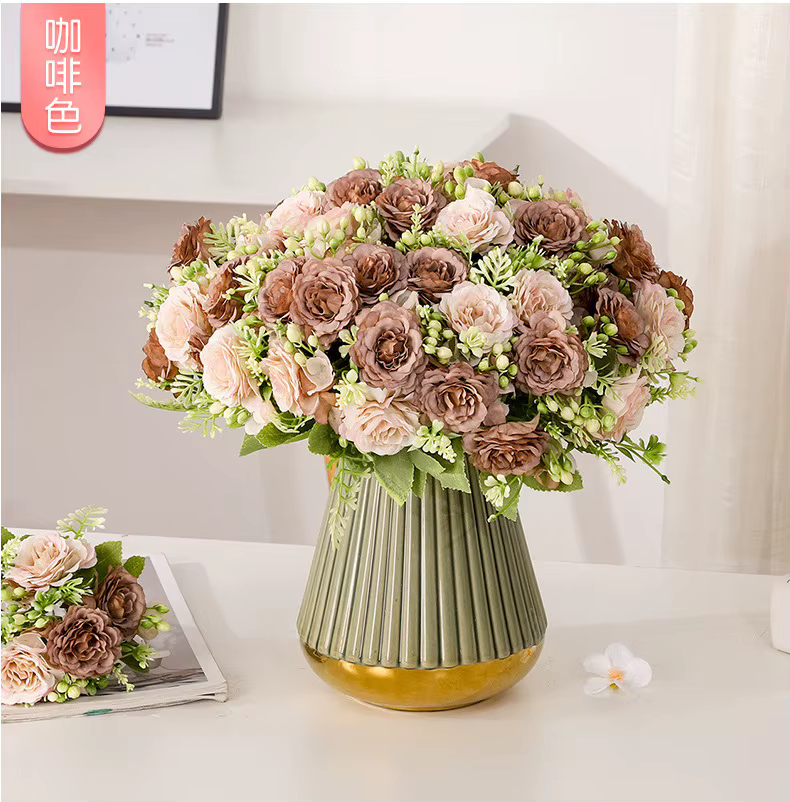 Bouquet de fleurs artificielles en soie vintage