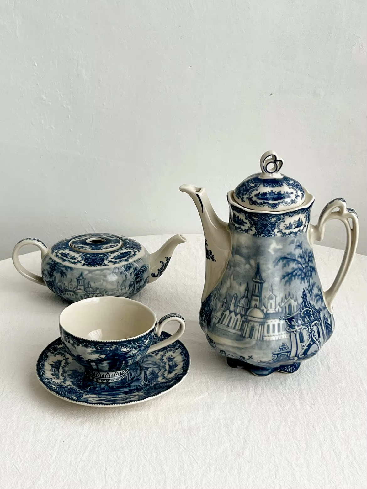 Vase en céramique de la série bleue