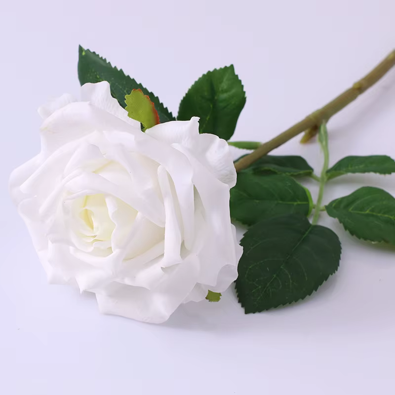 Roses artificielles à friser