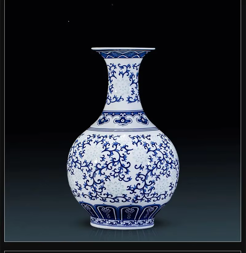 Vase à fleurs en porcelaine d'os