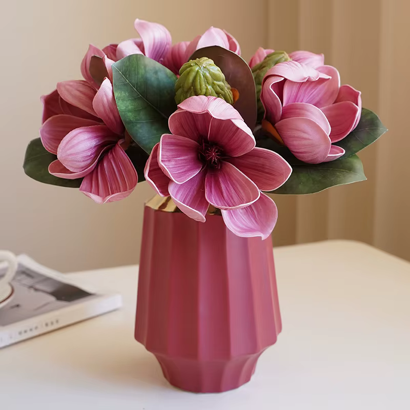 1 Bouquet, 4 fleurs simulées attachées avec de grandes